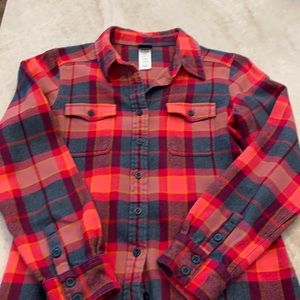 Patagonia flannel shirt in excellent condition.